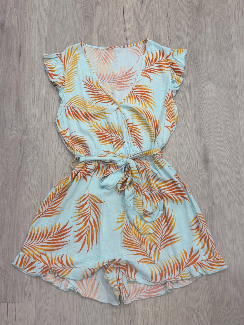 Cupshe Tropical Flutter Romper (M) - Picture 4 of 7